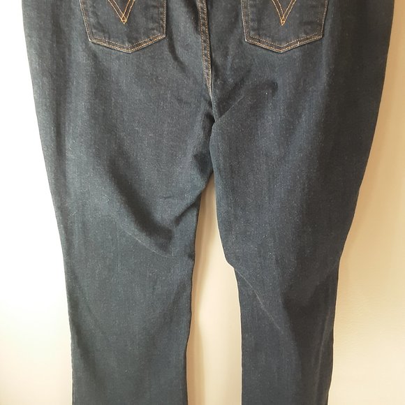 Levi's Women's New! Bootcut Jeans Size 20W Medium - Picture 5 of 10